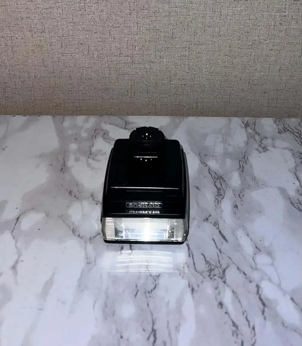 VTG Olympus Electronic Flash T20 for OM Series Cameras